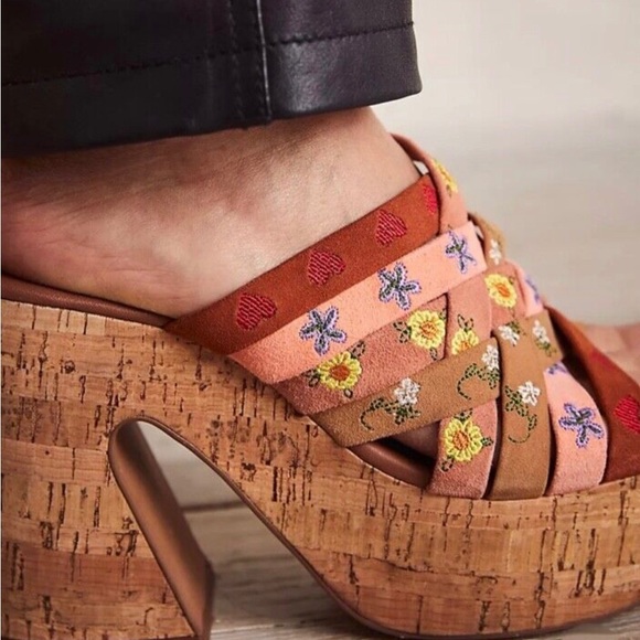 FREE PEOPLE Lisbon Suede Leather Platform Mules in Sandbar Multicolour Size 36.5 - Picture 4 of 14